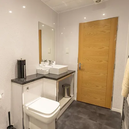 New 2 Bed Apartment With Stunning Views Of Arthur Seat Mountain Edinburgh Exterior photo
