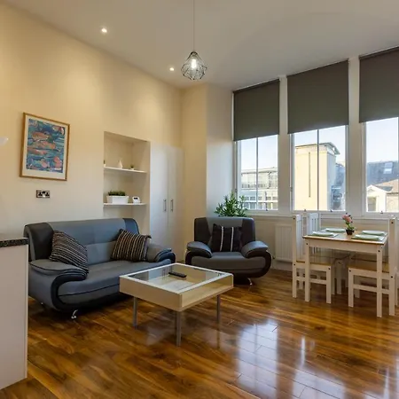 New 2 Bed Apartment With Stunning Views Of Arthur Seat Mountain Edinburgh Exterior photo